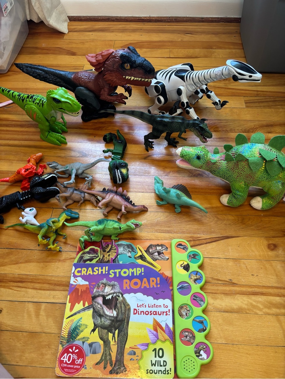 Huge dinosaur lot (2 robot dinosaurs)